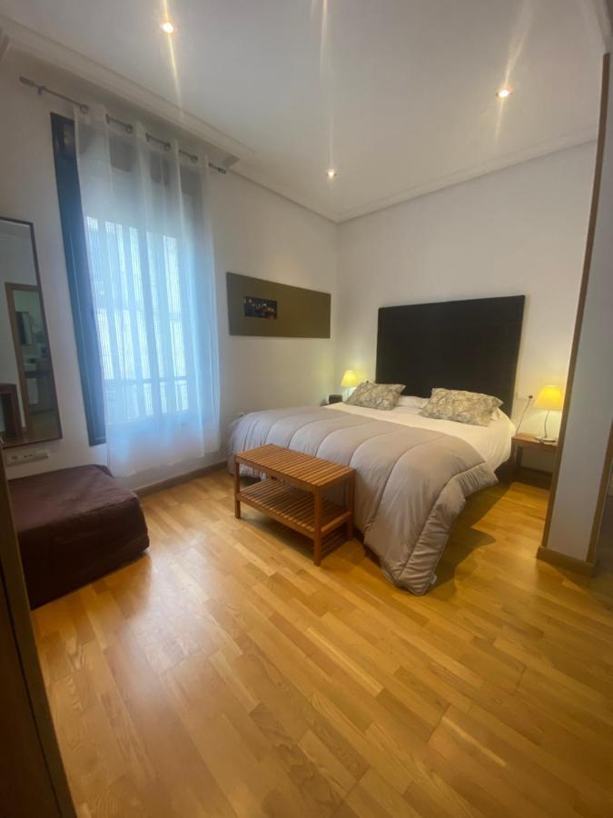 Apartamentos Caces Buitenkant foto