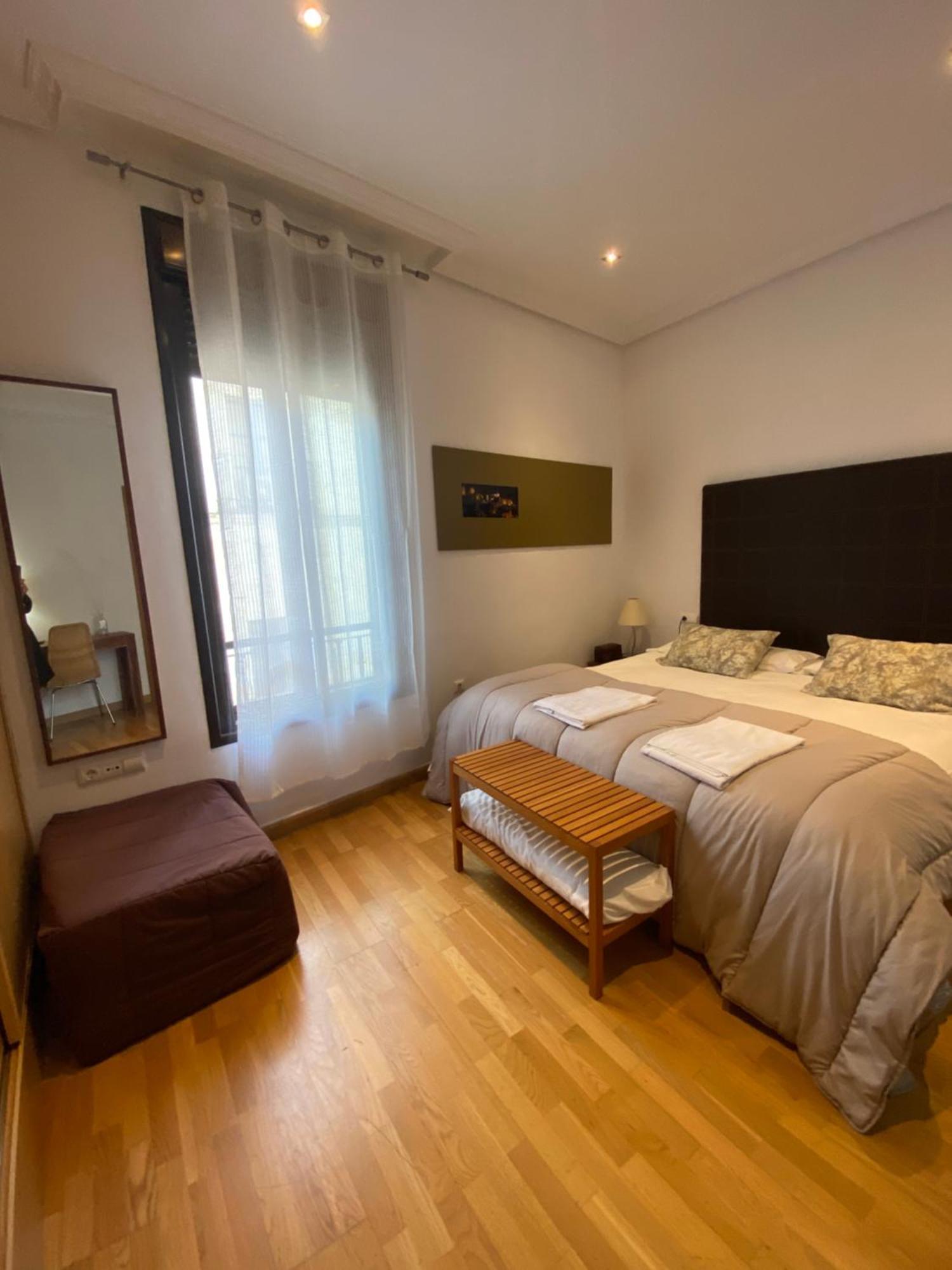 Apartamentos Caces Buitenkant foto