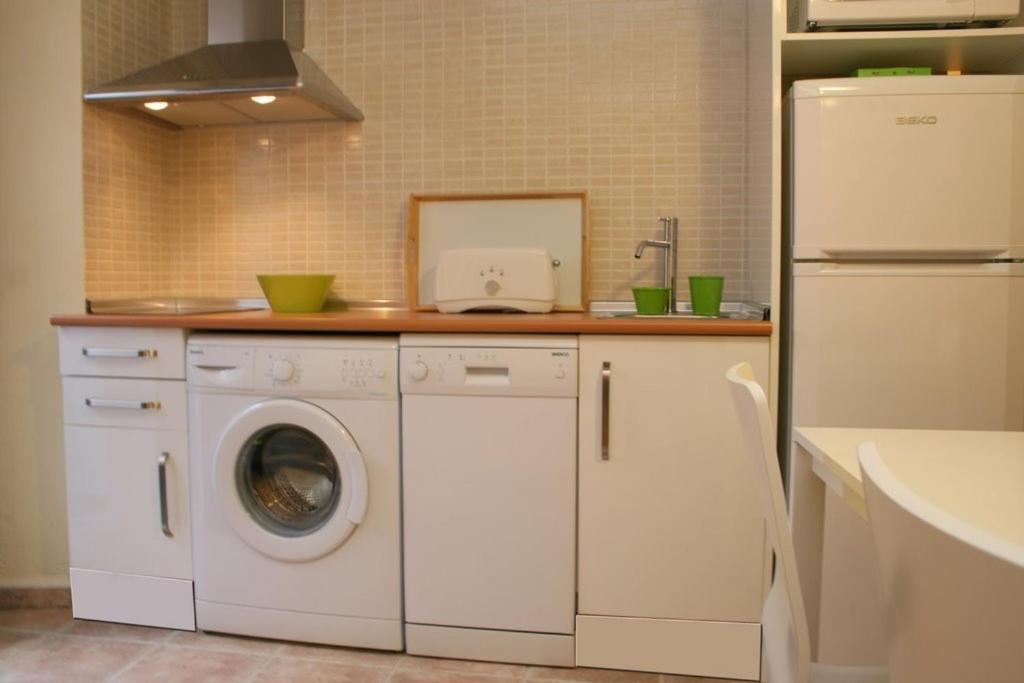 Apartamentos Caces Buitenkant foto