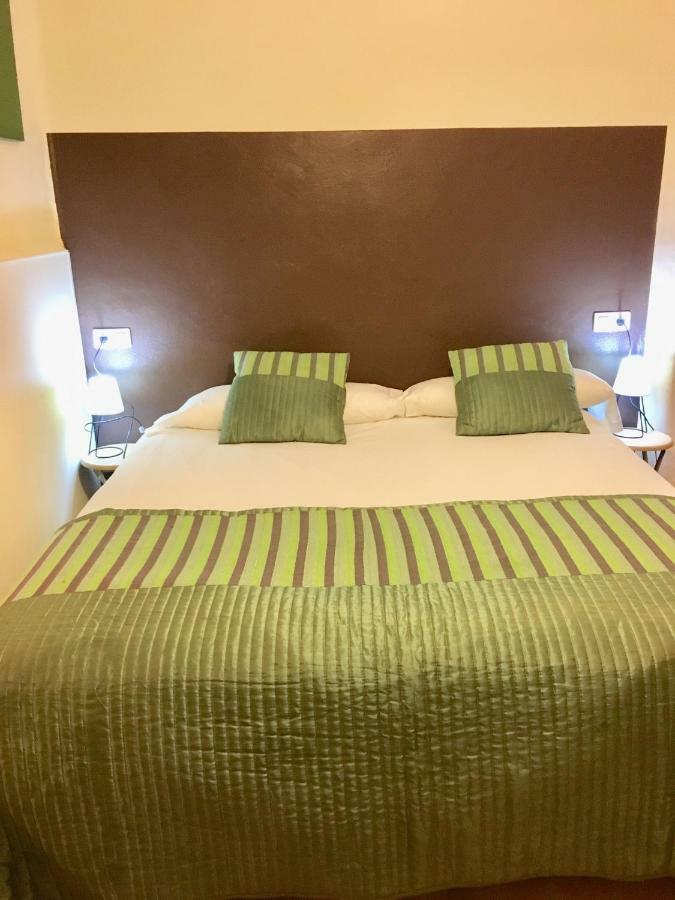 Apartamentos Caces Buitenkant foto